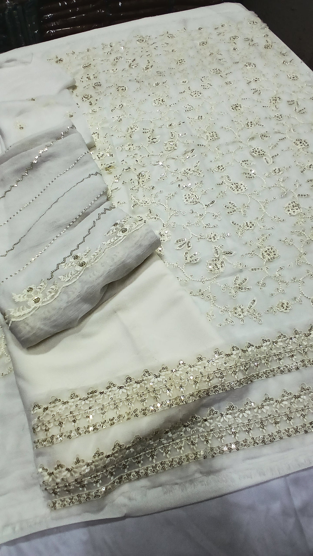 3pc Unstitched - Embroidered White Suit (SAW-06)