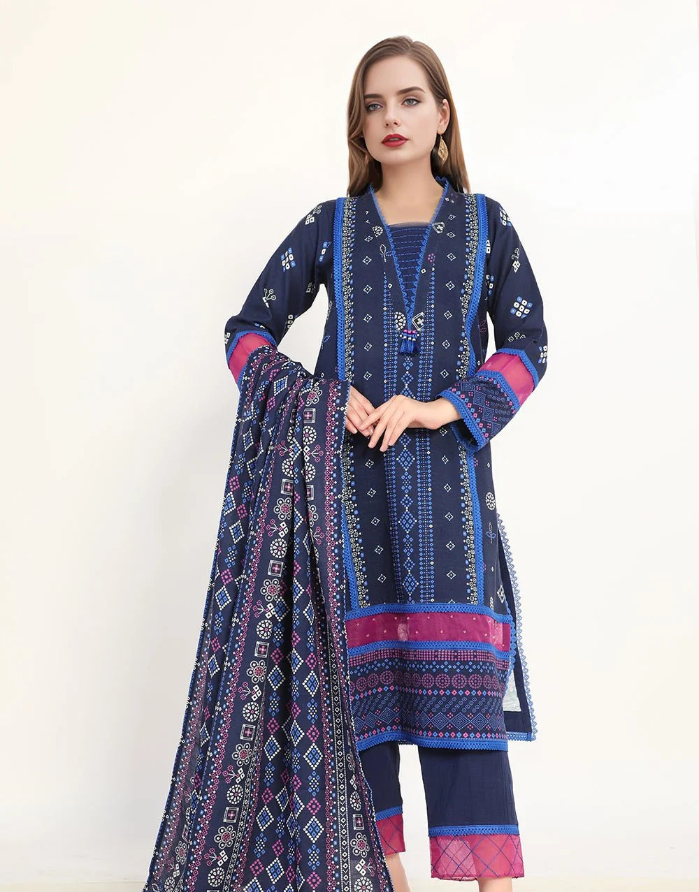 3 Piece – Printed Khaddar Suit | SAW-64