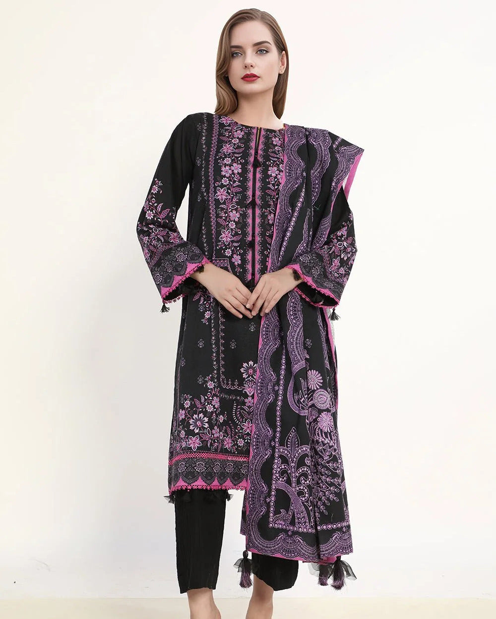 3 Piece – Printed Khaddar Suit | SAW-61