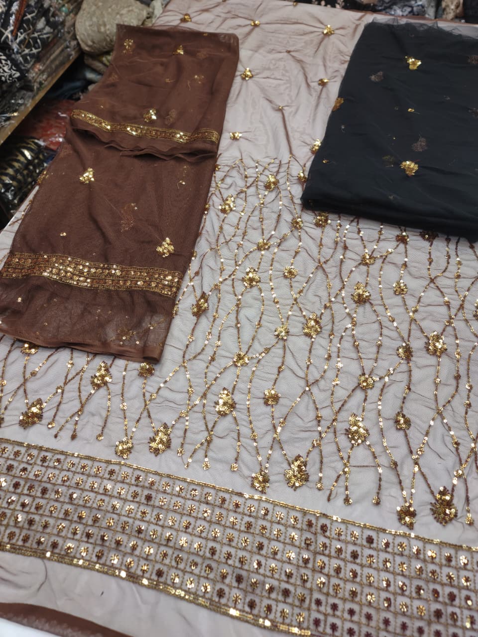 Embroidered front neckline on net Arzoofficial 2pice