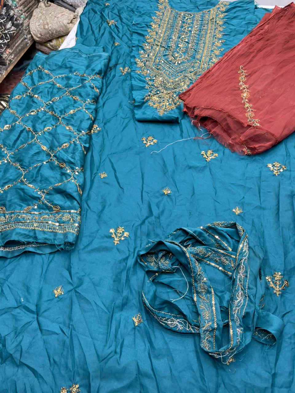 Embroidered front neckline on jumbo silk 2pice