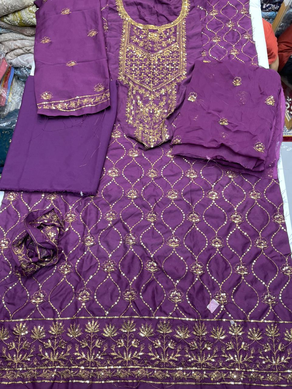 Back plain frant embroidery  sleeves embroidery  duppatta chiffon embroidery  unstiched 2pice code 017