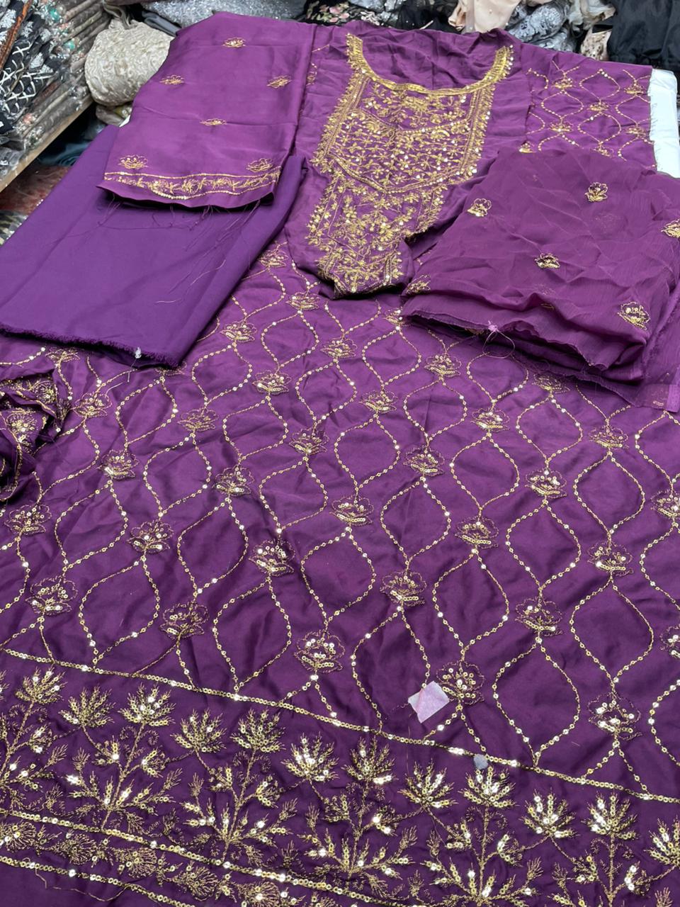 Back plain frant embroidery  sleeves embroidery  duppatta chiffon embroidery  unstiched 2pice code 017