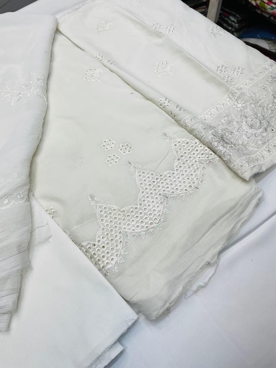 Alkaram Studio – Unstitched 2-Piece Suit