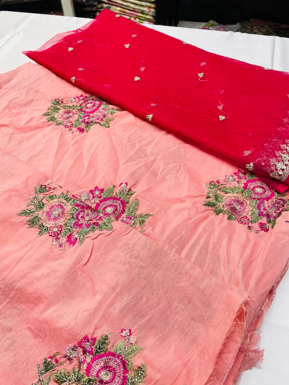 Embroidered Lawn 2-Piece Suit – Unstitched