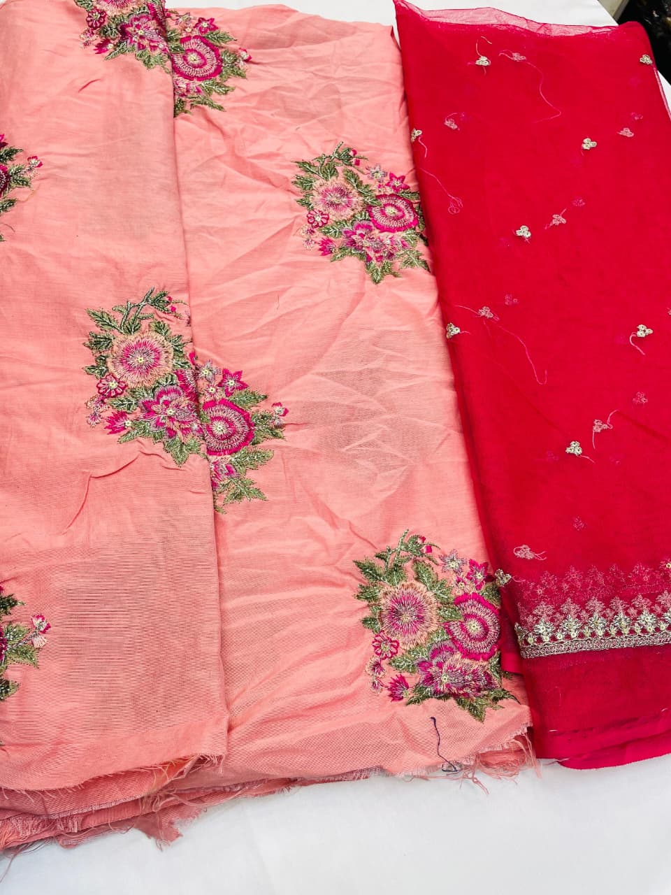 Embroidered Lawn 2-Piece Suit – Unstitched