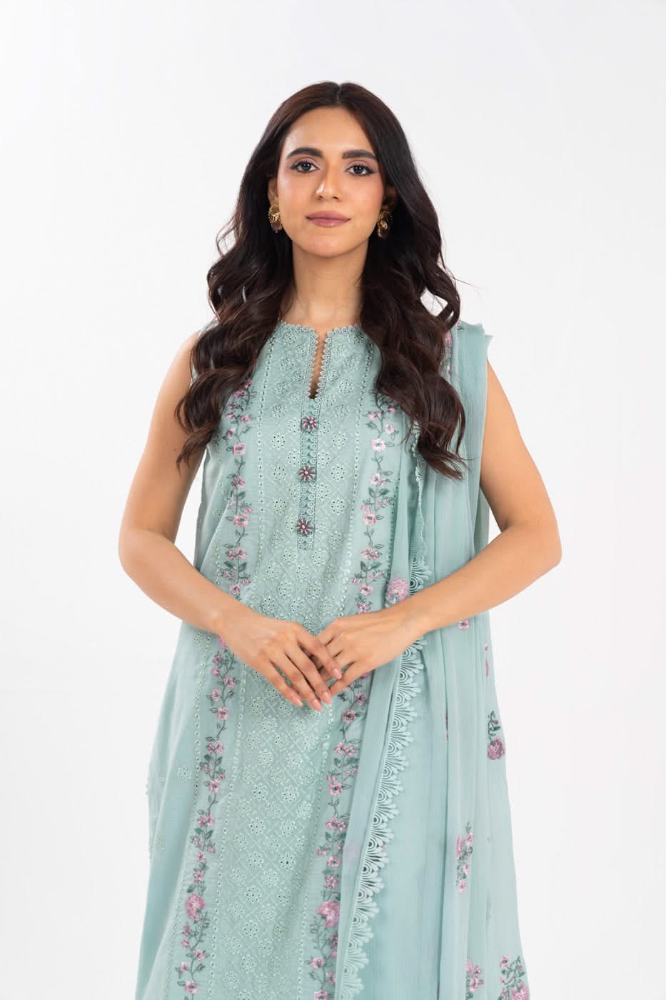 Embroidered Lawn 2-Piece Suit – Slight Imperfections