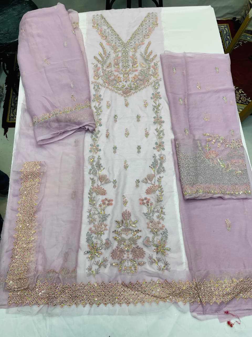 Light Purple Chiffon – Unstitched 2-Piece Suit