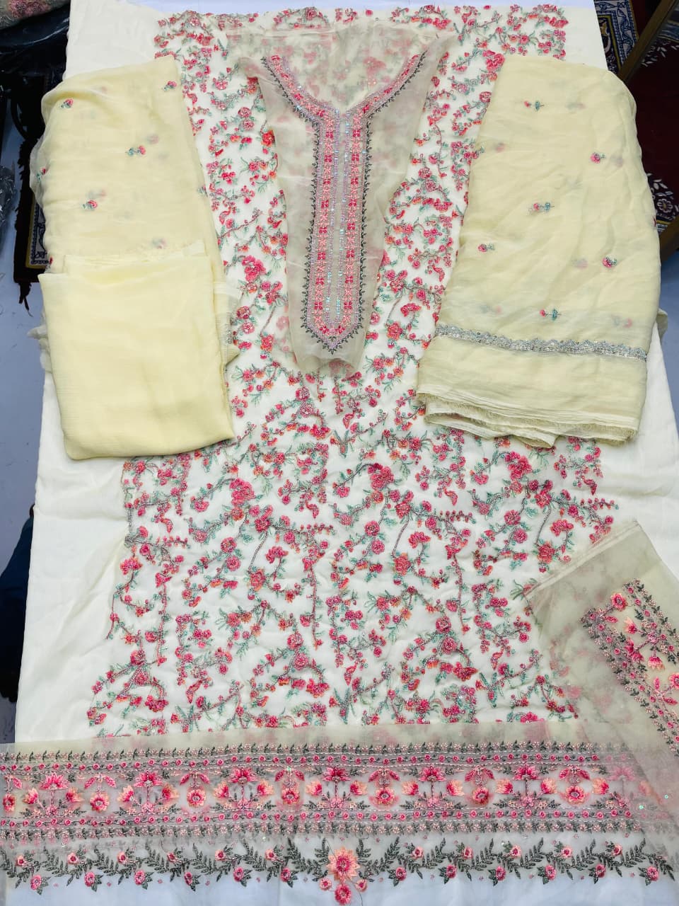 Yellow Chiffon – Unstitched 2-Piece Suit