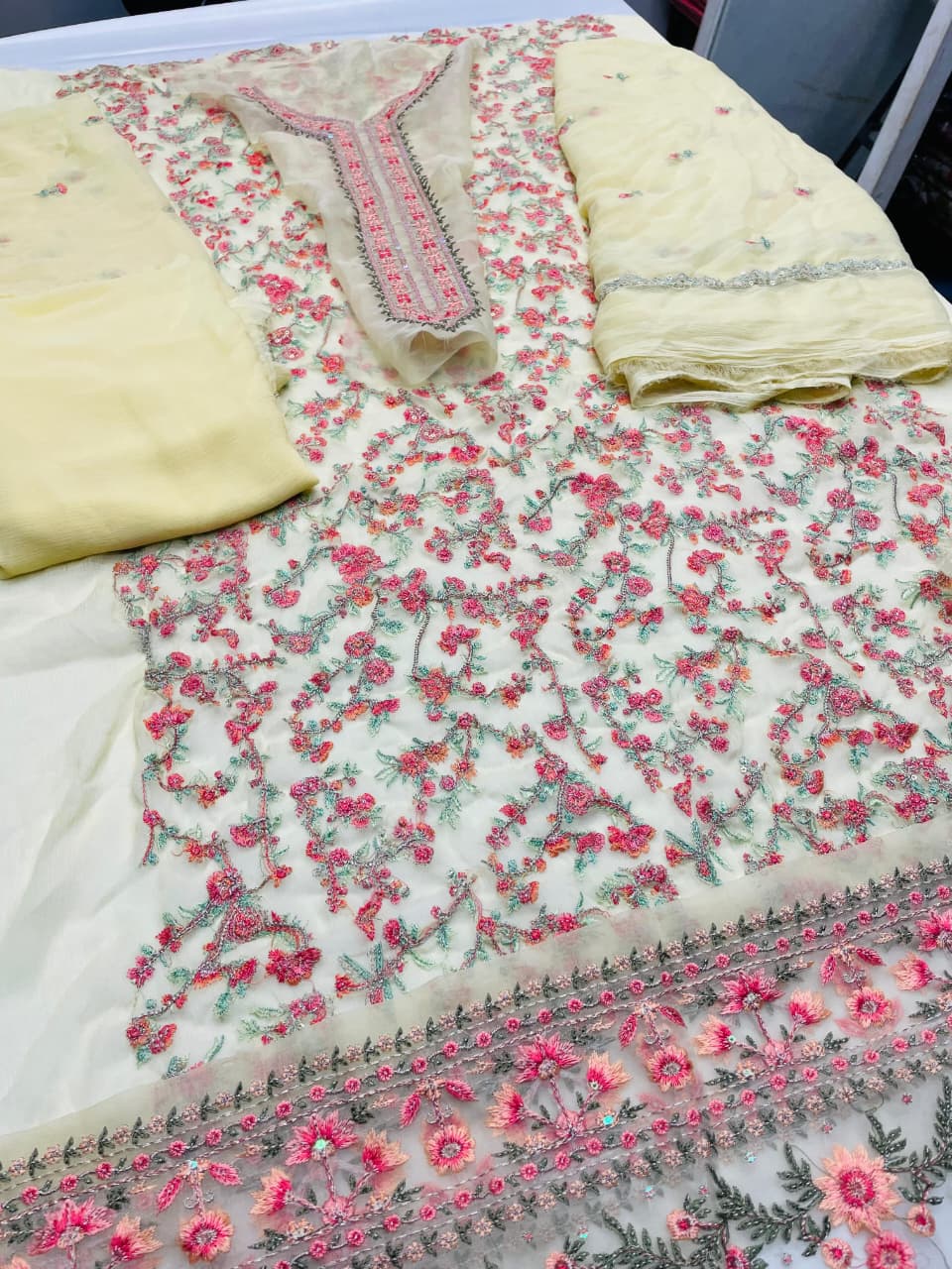 Yellow Chiffon – Unstitched 2-Piece Suit