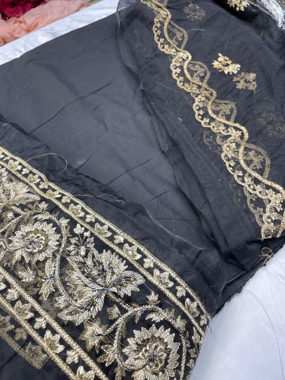 Black Lawn – Unstitched 3-Piece Suit