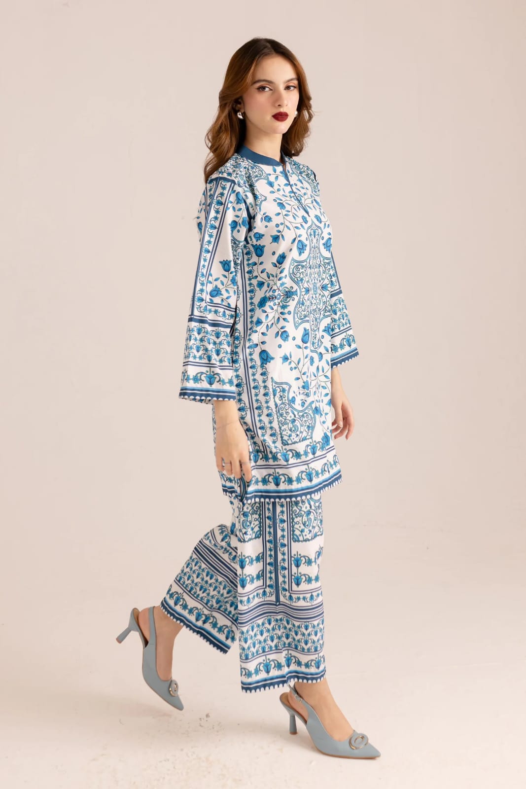 Blue & White Printed 2-Piece Suit