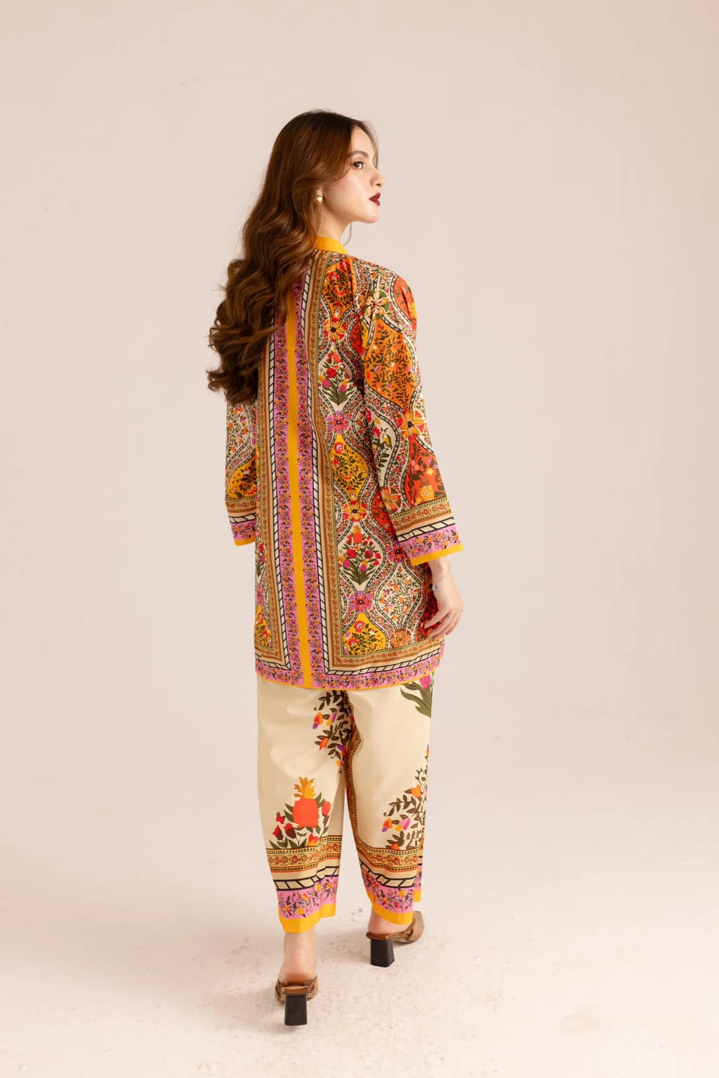 Multi-Color Printed 2-Piece Suit