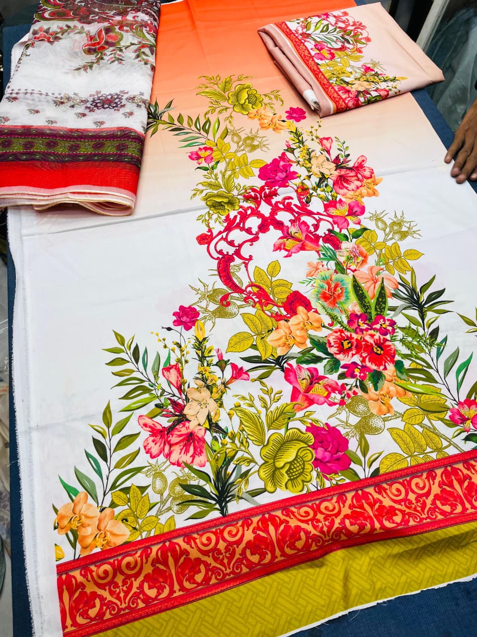 Coral Floral Printed 2-Piece Suit code 003