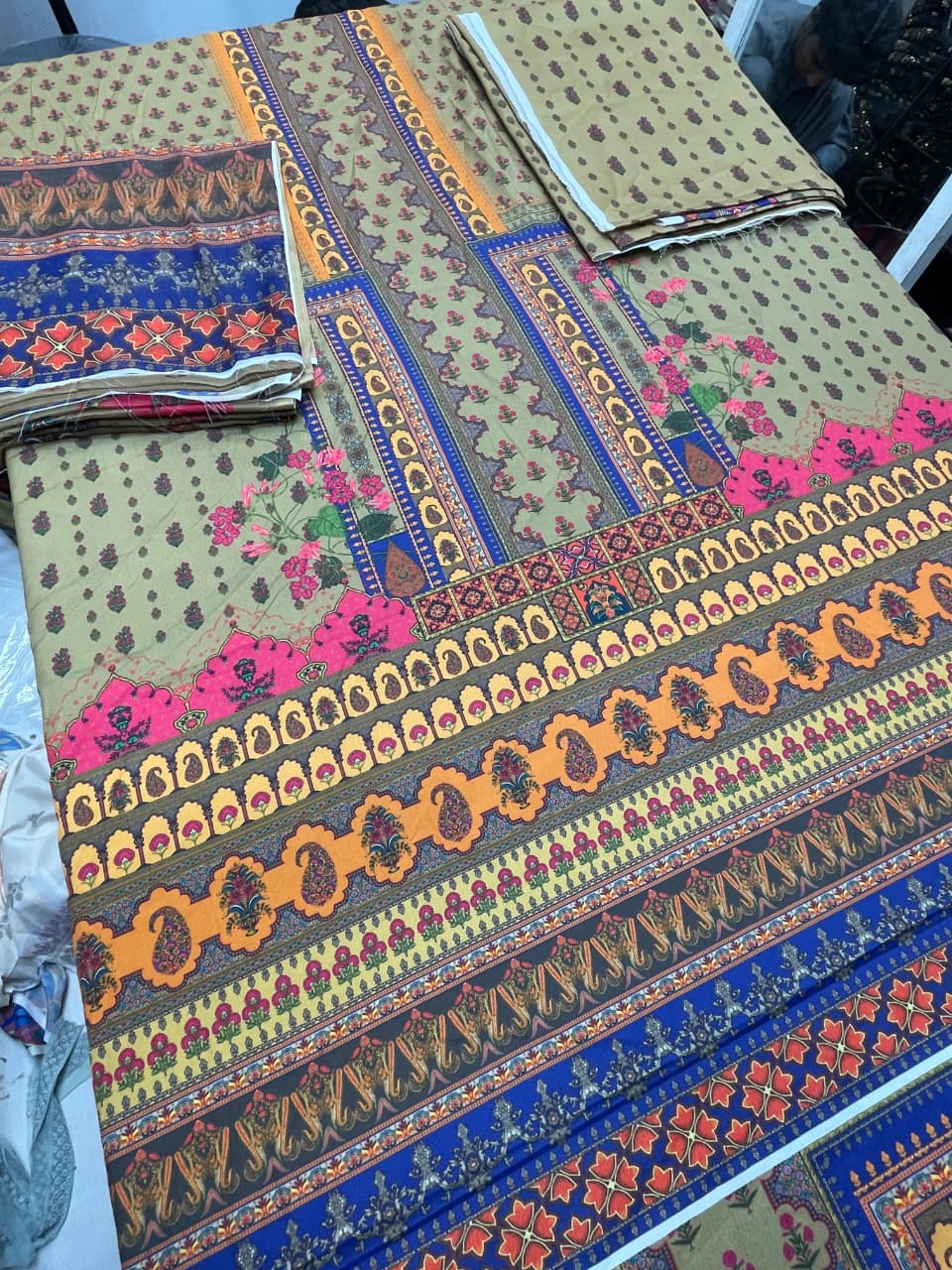 Classic Heritage Printed 2-Piece Suit code 009