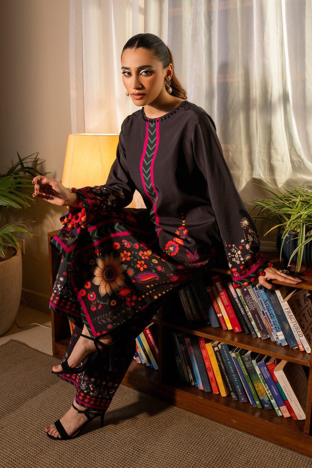 Midnight Floral Printed 2-Piece Suit code 020