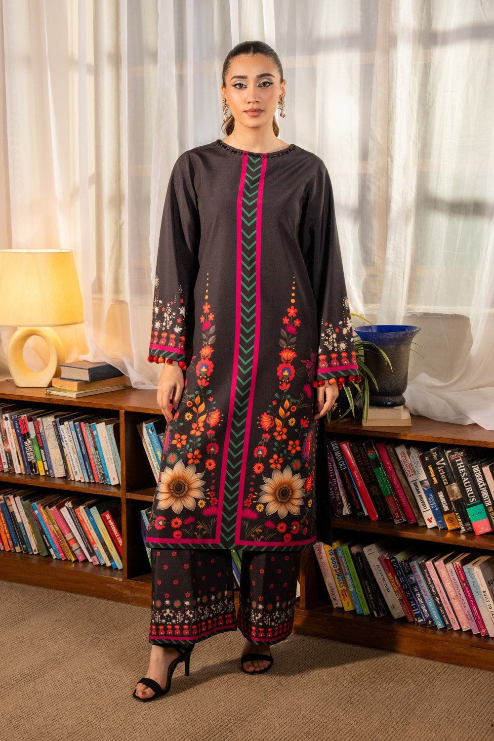 Midnight Floral Printed 2-Piece Suit code 020