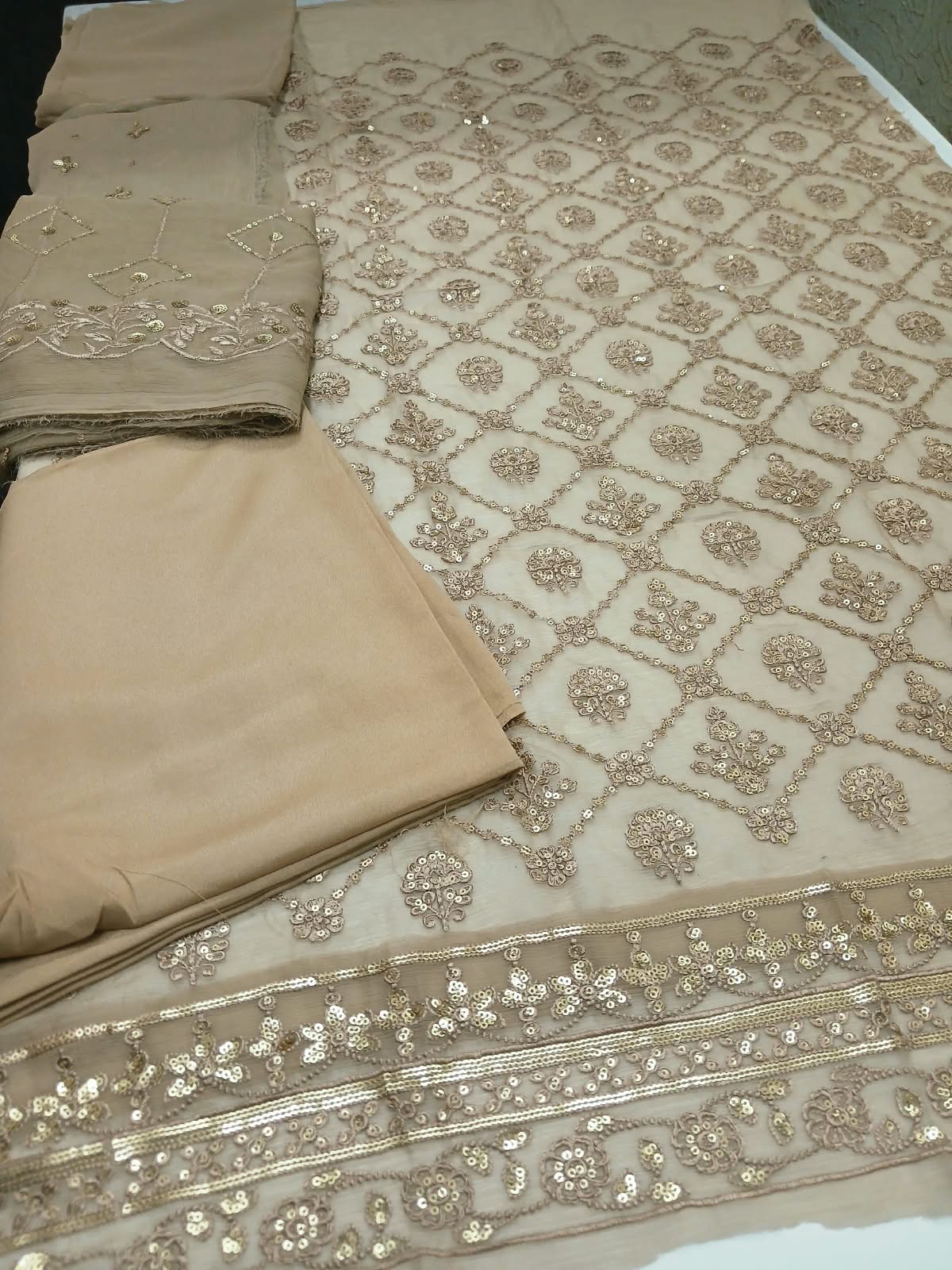 3PC Unstitched Chiffon Embroidered Suit (SAW-01)