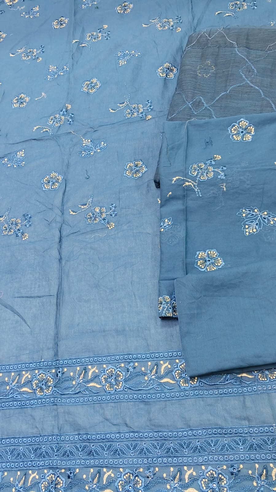2PC Unstitched Lawn Embroidered Suit (SAW-15)